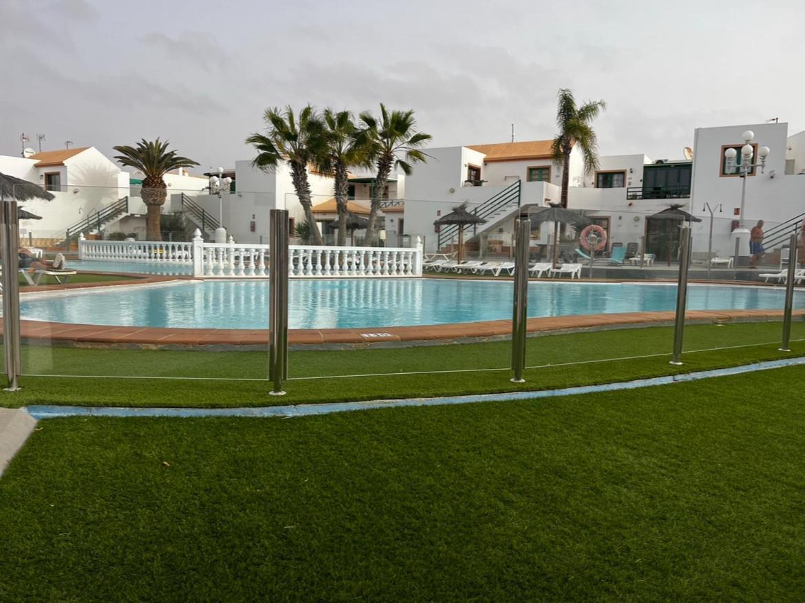 Cozy Apartment In Centric Area At Caleta De Fuste With Air Conditioner Exterior photo